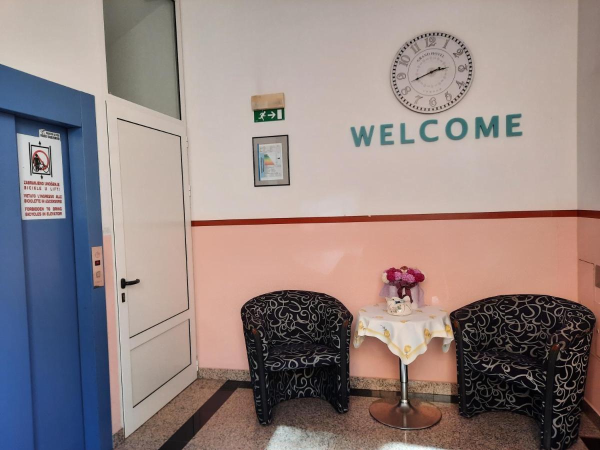 Apartmani Lorena Póla Kültér fotó
