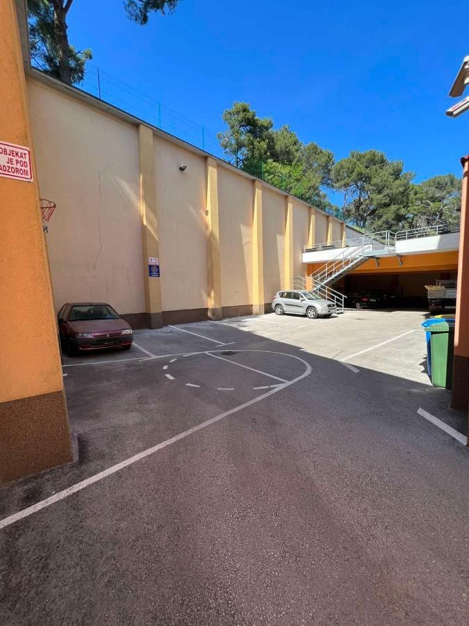 Apartmani Lorena Póla Kültér fotó